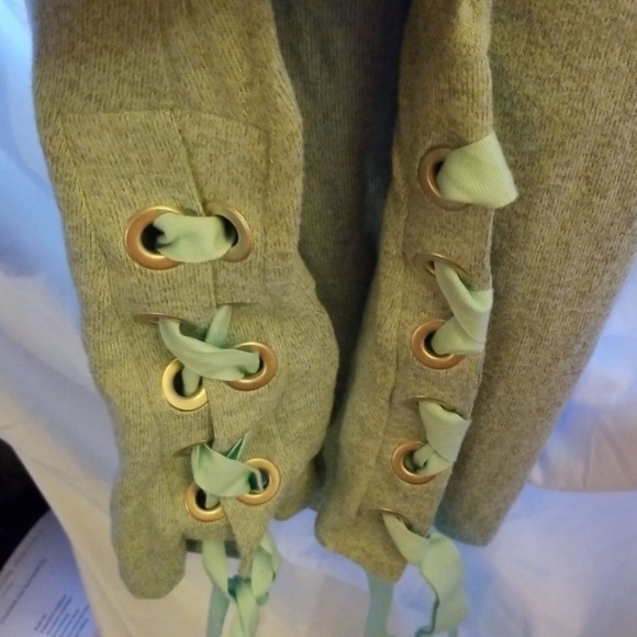 Mint Green Hoodie - Picture 5 of 5